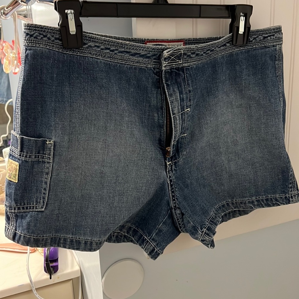 Old Navy Blue Jeans Denim Shorts.